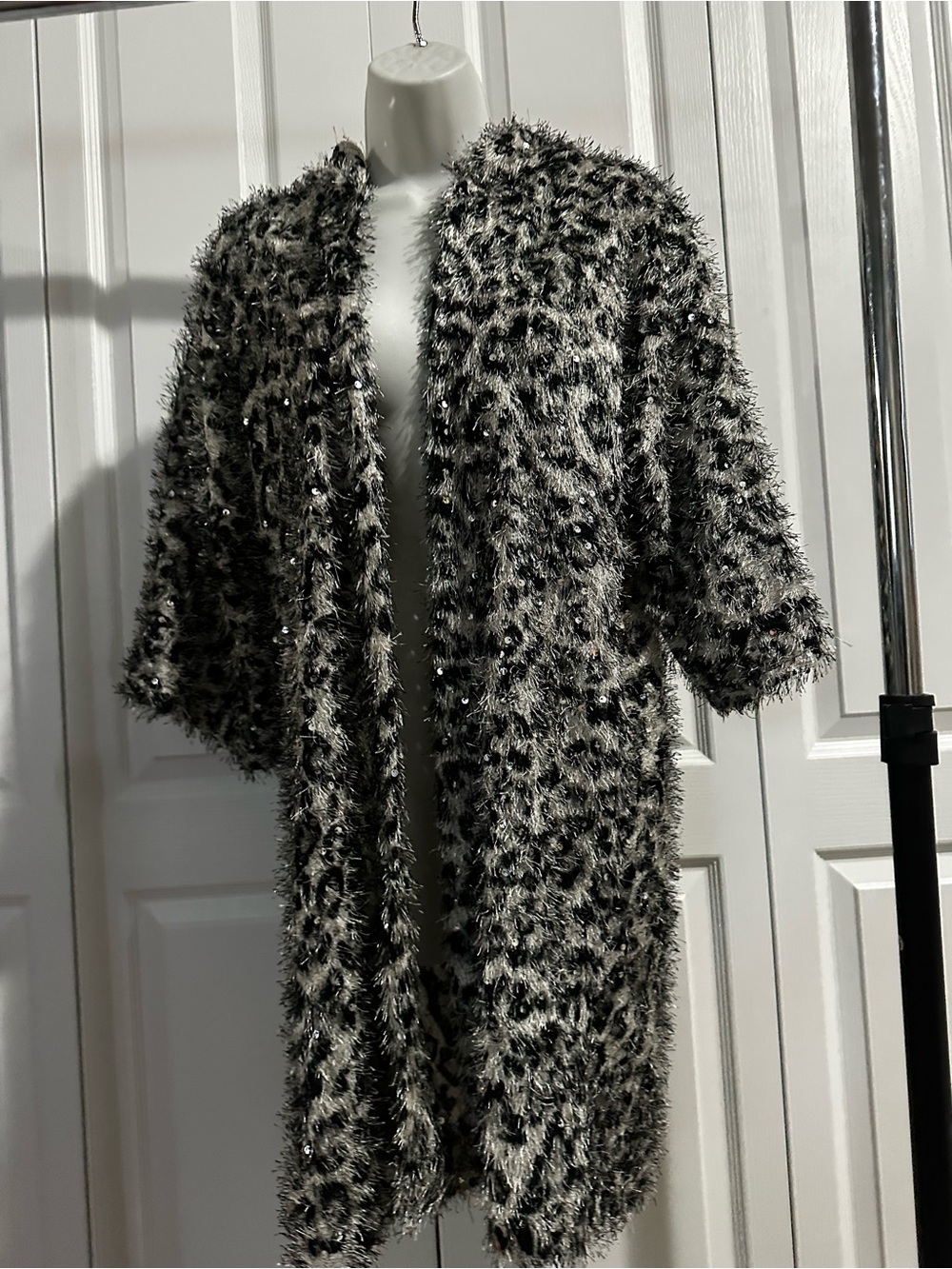 Faux Fur Metallic Leopard-Print Open Coat - Black & White